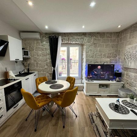Cherry Luxury Apartment 코츌라 외부 사진