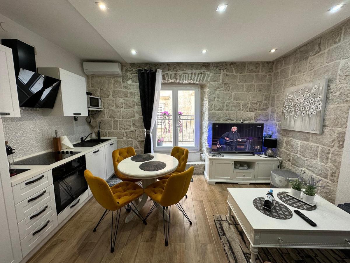 Cherry Luxury Apartment 코츌라 외부 사진