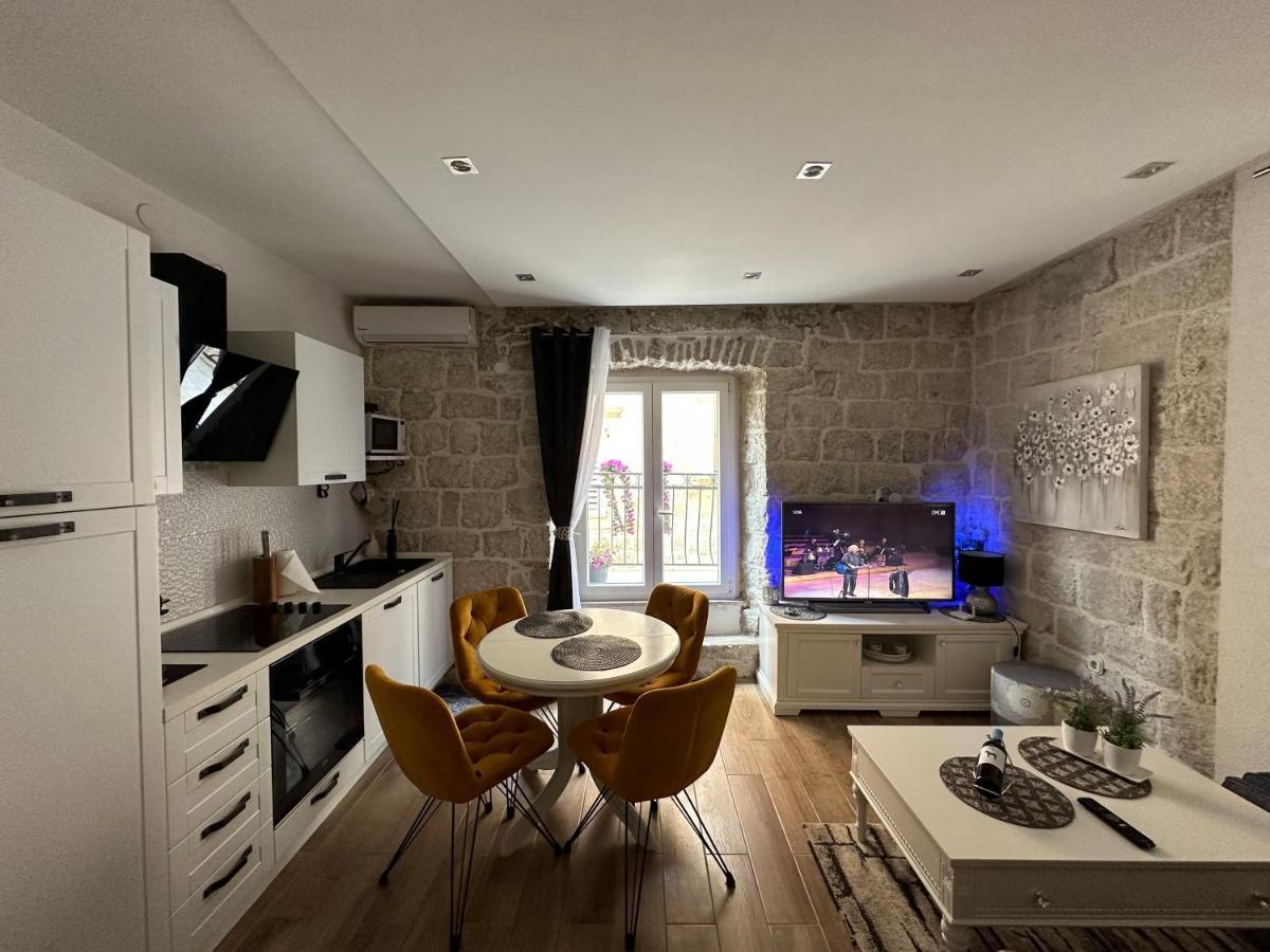 Cherry Luxury Apartment 코츌라 외부 사진