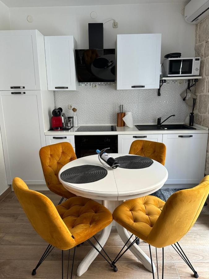Cherry Luxury Apartment 코츌라 외부 사진